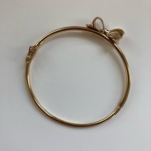 Kate Spade Dainty Gold Bracelet with Gold Bow Detail